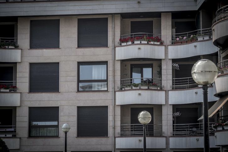 La compraventa de vivienda se ha moderado en Hego Euskal Herria.