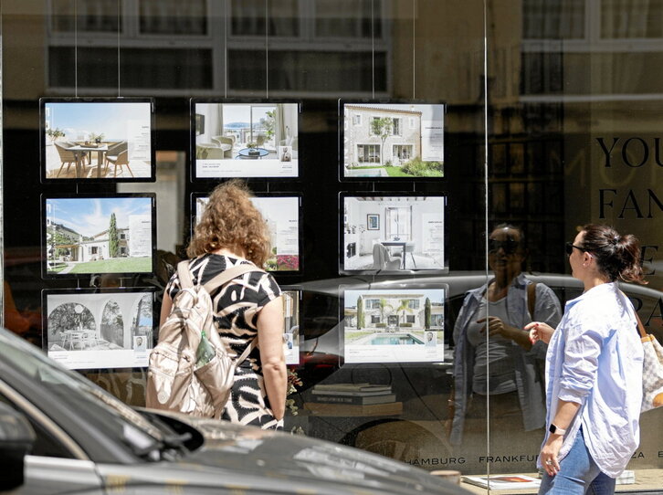 Las cifras de compraventa recuerdan a las de la burbuja inmobiliaria.