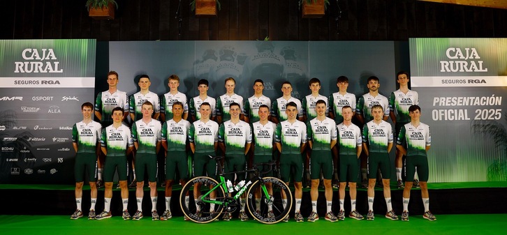 El plantel de Caja Rural para la temporada que ya empieza a arrancar.