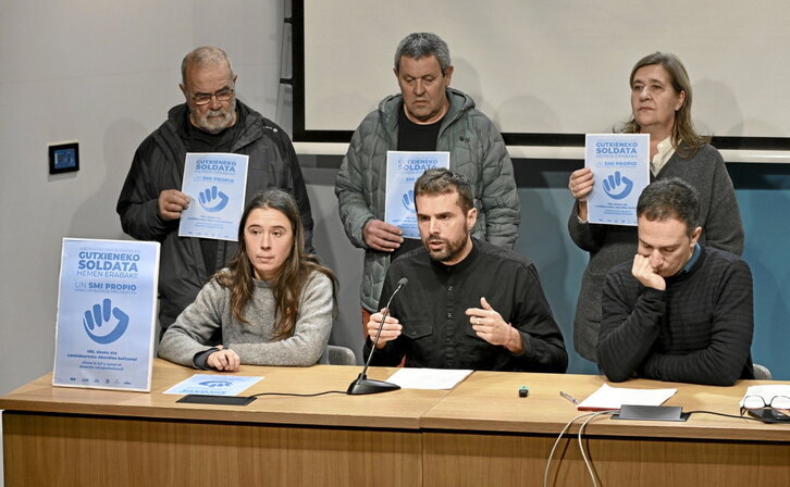 Gehiengo sindikalak Hego Euskal Herriko Lanbidearteko Gutxieneko Soldataren proposamena aurkeztu du.