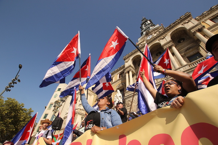 Elkarretaratzea Bilbon 2022an, Kubari ezarritako blokeoaren aurka.