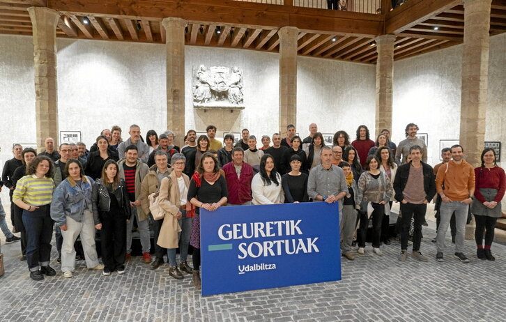 «Geuretik sortuak» ekimenaren hirugarren edizioa aurkeztu zuen Udalbiltzal Iruñean.