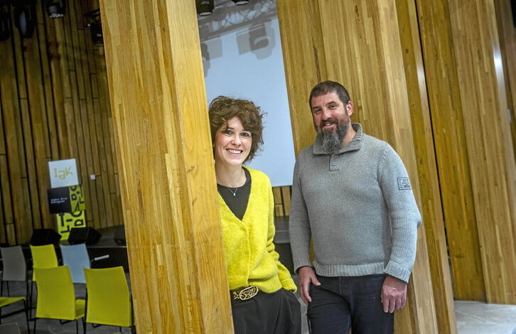 Amaia Kerexeta eta Luis Garcia, Lazarragako kideak, IAK-ko areto nagusian.