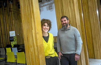 Amaia Kerexeta eta Luis Garcia, Lazarragako kideak, IAKko areto nagusian.