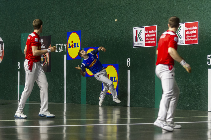 Zabaleta ha sufrido atrás y ha tenido que ver la espalda de Mariezkurrena II.