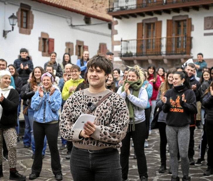 Baztango Ernaik Lekarozen egin zuen agerraldia.