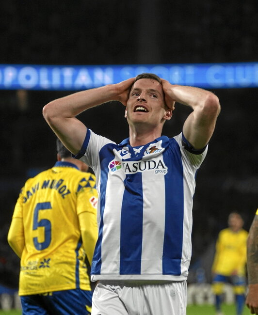 Sergio Gomez, Real Sociedadeko jokalaria, Las Palmasen aurkako partiduan.