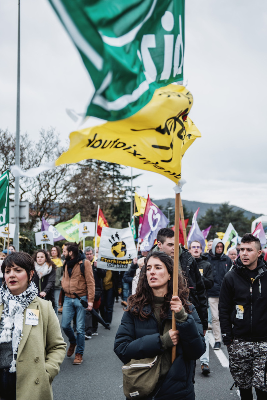 Jendetza bildu da Irudik Hendaiaraino igaro den mobilizazioan. Jendetza bildu da Irudik Hendaiaraino igaro den mobilizazioan.