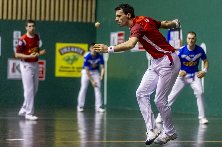 Altuna ha cuajado un brillante partido y Aranguren le ha secundado a la perfección.