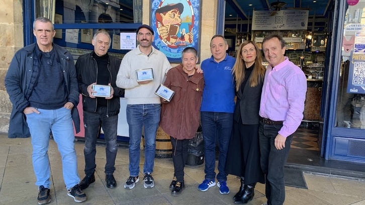 Sarituak eta epaimahaiako kideak, sariketan.