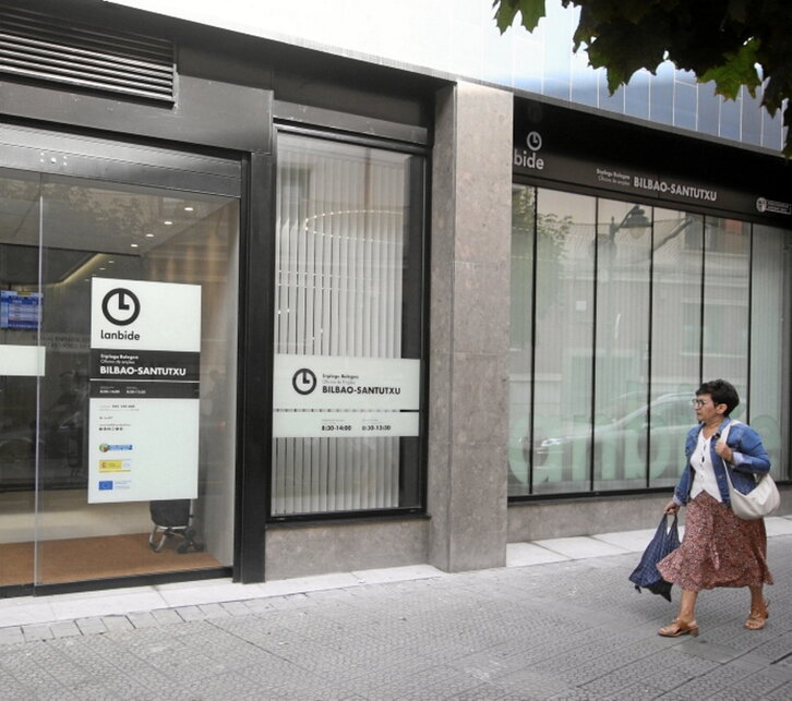 Oficina de Lanbide, en Bilbo.