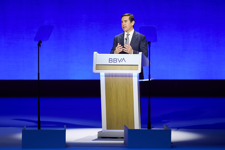 El presidente del BBVA, Carlos Torre, durante la Junta de Accionistas de julio pasado en el Palacio Euskalduna.