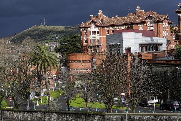 Basurtuko ospitalean irekiko du Osakidetzak covid iraunkorra tratatzeko unitatea.