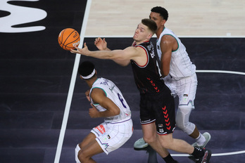 Surne Bilbao Basket regresará a Miribilla el domingo tras su accidentado periplo europeo.