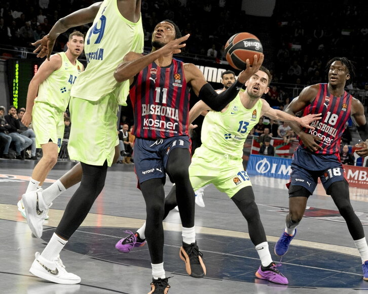 Trent Forrest se convirtió en el héroe del partido.