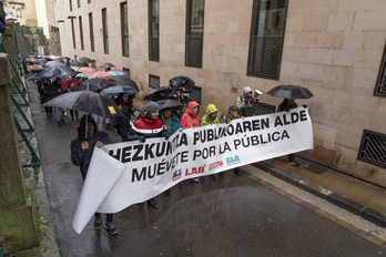Imagen de la huelga de educación de este jueves en Iruñea.