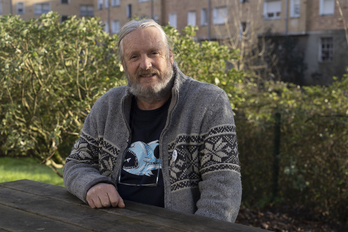 David Henderson irlandera irakaslea.