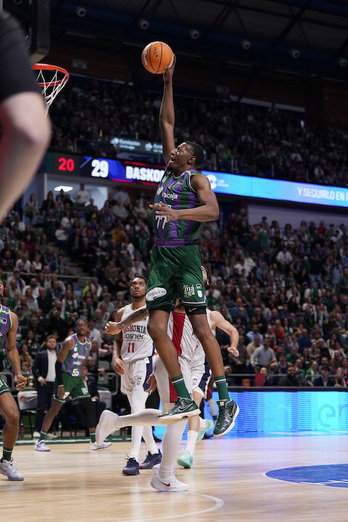 Mate de Yankuba Sima que ha empezado a suponer la ruptura del partido.