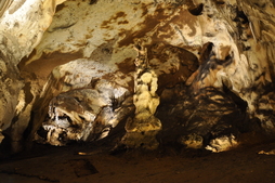 El interior de la cueva de Isturitz.