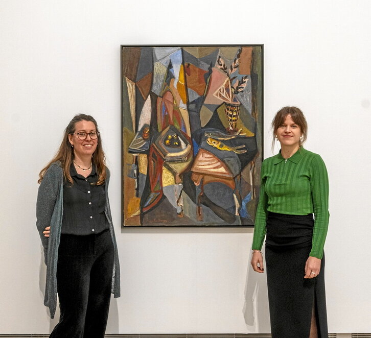 Haizea Barcenilla eta Ane Lekuona, atzo, erakusketan.