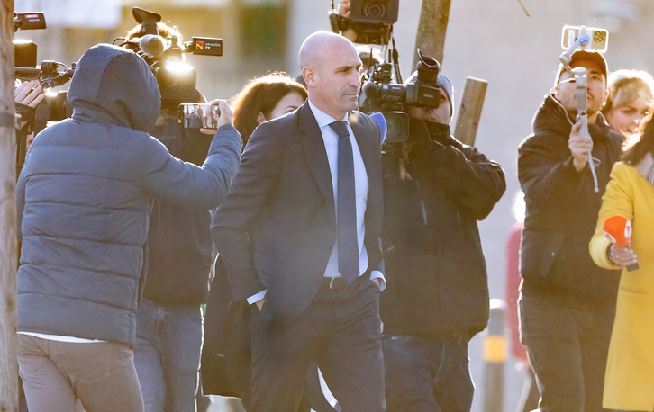 Luis Rubiales, a punto de acceder a la Audiencia Nacional, donde ha declarado este martes.