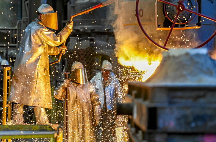 Fundición de acero en la ciudad alemana de Mülheim an der Ruhr, en el estado de Renania del Norte-Westfalia.