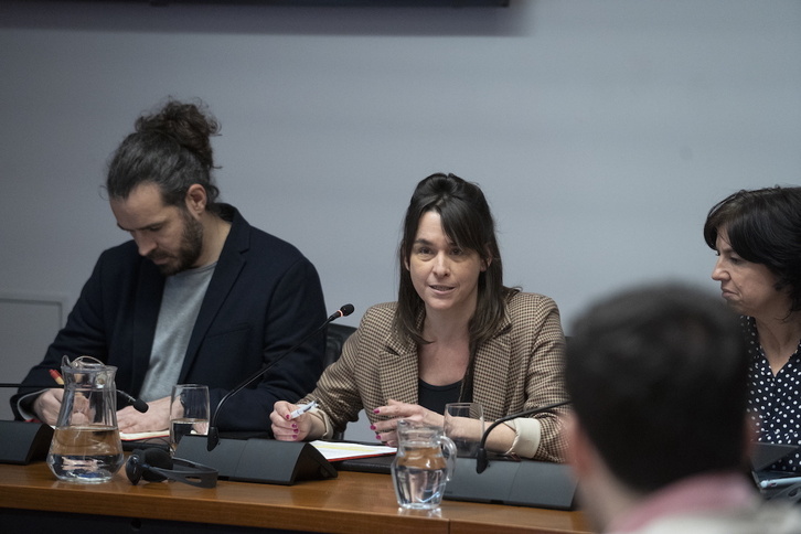 La consejera Begoña Alfaro, en el centro, en una imagen de archivo.