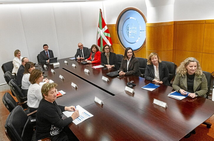 Finantzen Euskal Kontseiluaren bilera, atzo, Gasteizen.