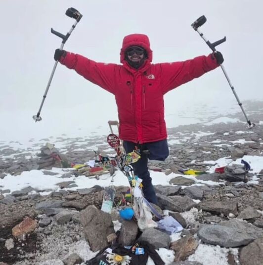 Julio Soto desgaituak Aconcagua igo berri du.