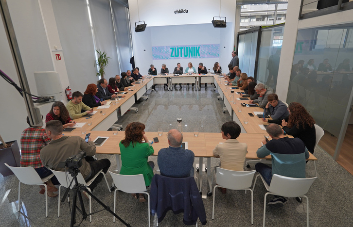 Imagen de la primera reunión de la nueva Mesa Política de EH Bildu.