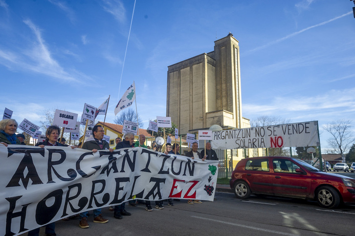 Un momento de la manifestación celebrada en Argantzun.