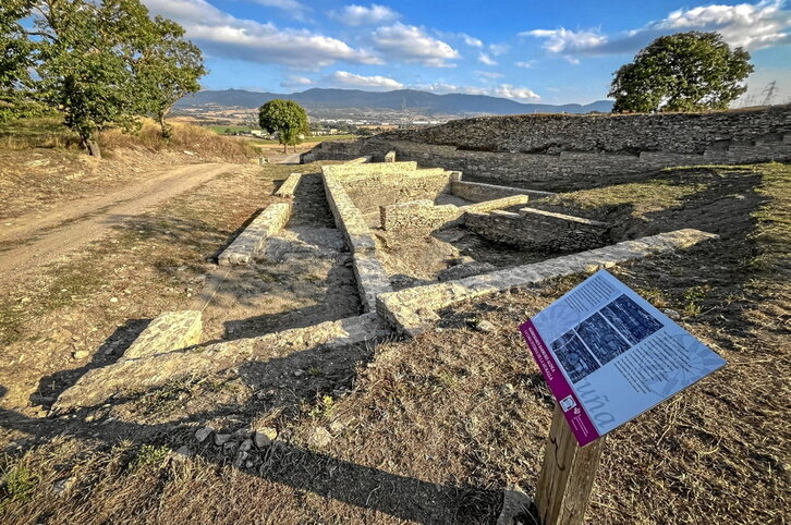 Iruña-Veleiako zirku zaharra deitutakoaren gunea.