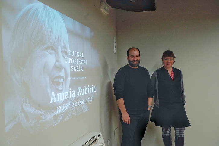 Gorka Artola Bergarako alkateak eta Irati JImenez Olaso-Dorrea Fundazioko lehendakariak jakinarazi dute sariaren aurtengo irabazlea.