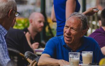 Elebitasunak 60 urtetik aurrera burmuinean duen eragina ikertzen ari dira Donostian.