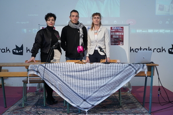 Amaia Izko, Eduardo Ibero y Lidón Soriano, en la comparecencia de hoy en Iruñea.