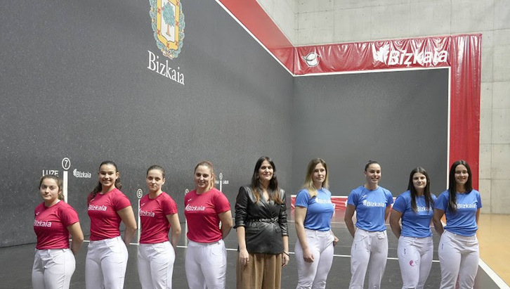 Las pelotaris participantes en el VII Torneo Bizkaia femenino.