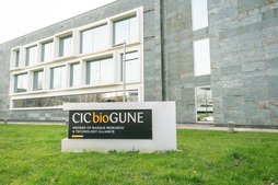 Ikerketan CIC bioGUNE ikerketa zentroaz gain Italiako eta alemaniako unibertsitateetako ikertzaileek parte hartu dute.