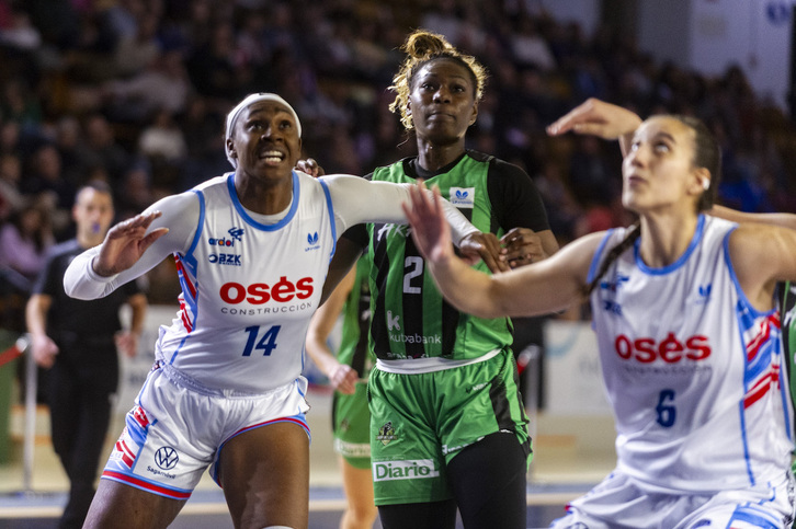 Pese a la imagen, las verdinegras se han mostrado más contundentes bajo los aros.