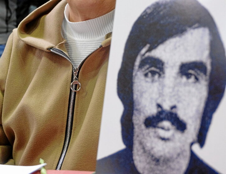 Retrato de Josu Múgica, en una rueda de prensa de familiares y amigos en Legazpi en 2023.