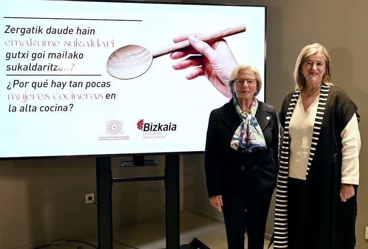 Churruca y Laespada en la presentación del informe, este lunes en Bilbo.