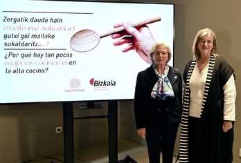 Churruca y Laespada en la presentación del informe, este lunes en Bilbo.