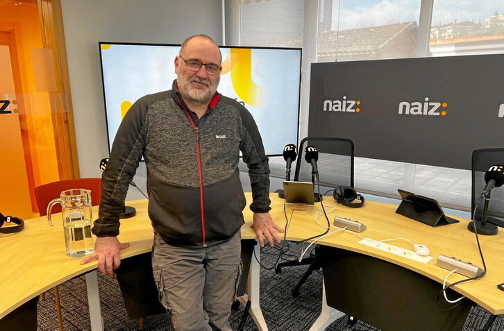 Paxkal Indo, Betharram eskolako ikasle ohia, NAIZ Irratian izan zen.