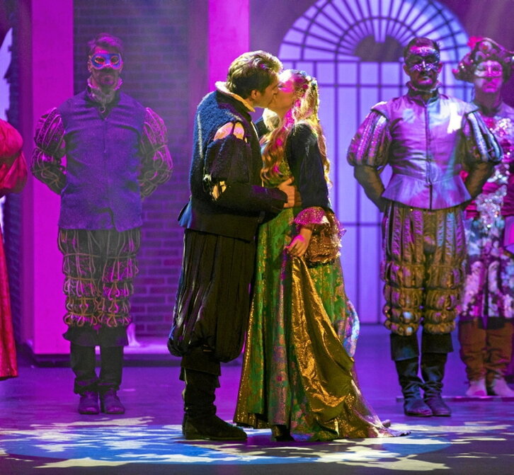 «Romeo y Julieta», reconvertido en musical.