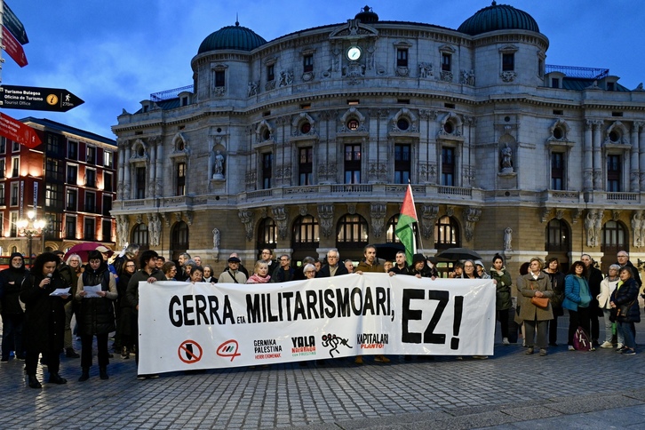 En la imagen, concentración en Bilbo en el tercer aniversario de la guerra de Ucrania.