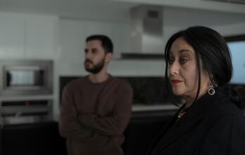 Dos de los protagonistas de 'Los habitantes'