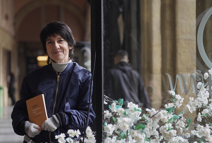 Beatriz Fernandez arduratu da Lisipe bildumako 16.alea idazteaz