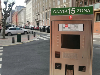 Máquina de la OTA en una calle de San Inazio.