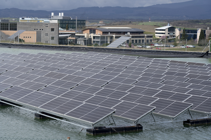 La planta solar flotante de Miñao.