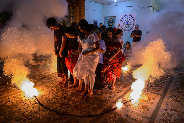 Umbanda erlijioaren erritual bat, Rio de Janeiron.