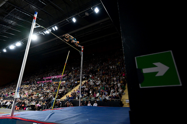 Duplantis, en la reunión de este viernes en Clermont-Ferrand.